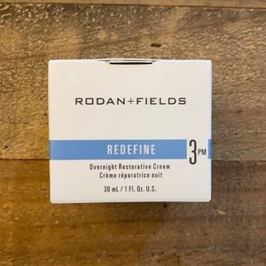 REDEFINE Overnight Restorative Cream